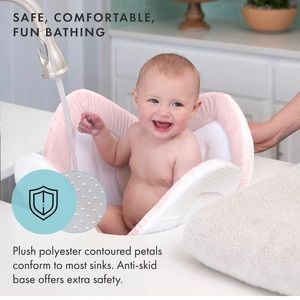 Blooming bath pad for baby bath